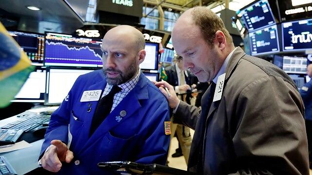 US stocks trading lower early Friday following selloff that drove major indexes down