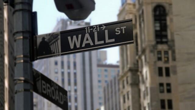Stock Market Today: Dow Jones, S&P 500 Extend Losses; Amazon, Snap Soars On Earnings
