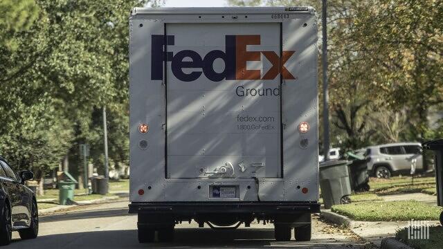 Ground unit continues to hobble FedEx results