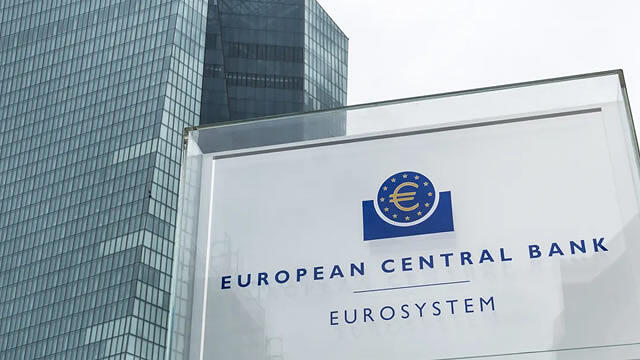 ECB's Surprise Taper Decision Comes With Economic Risk